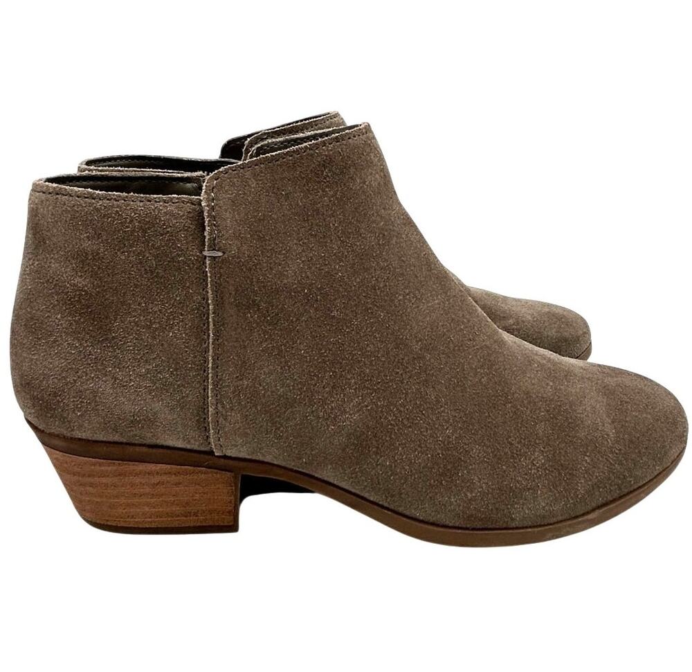 G.H. Bass Suede Ankle Boots Taupe Wooden Stacked Heel Zip Size 8.5 Classic Fall